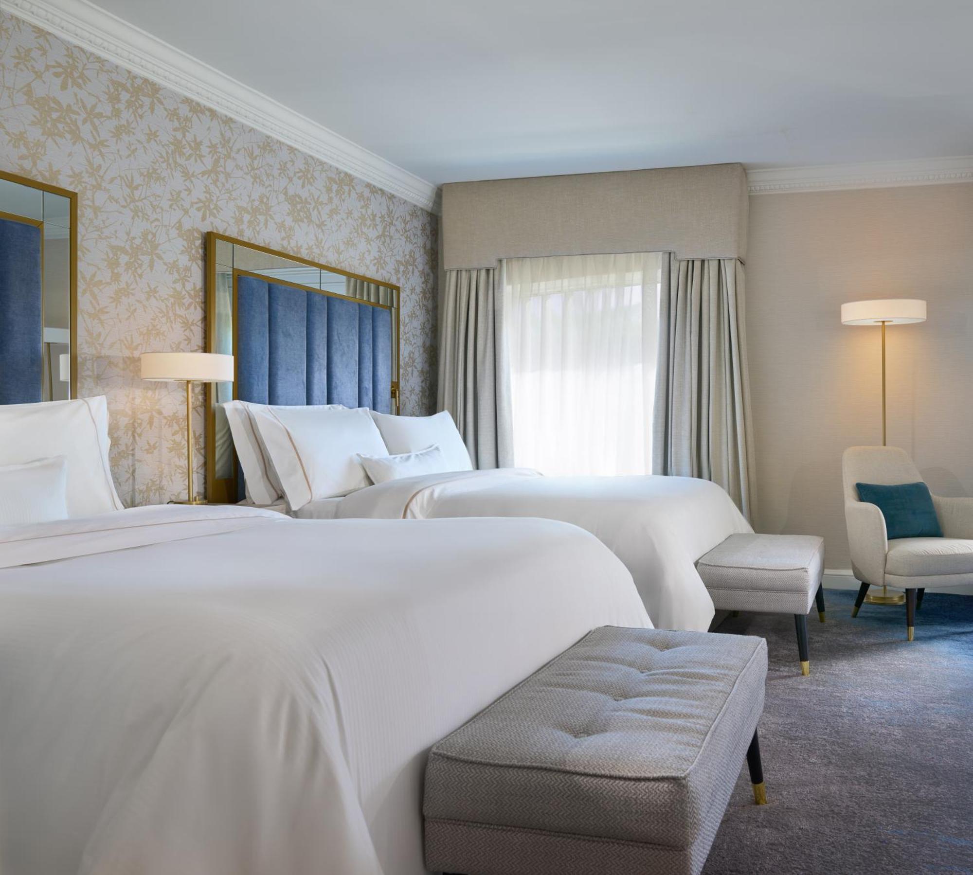 The College Green Dublin Hotel, Autograph Collection Room photo